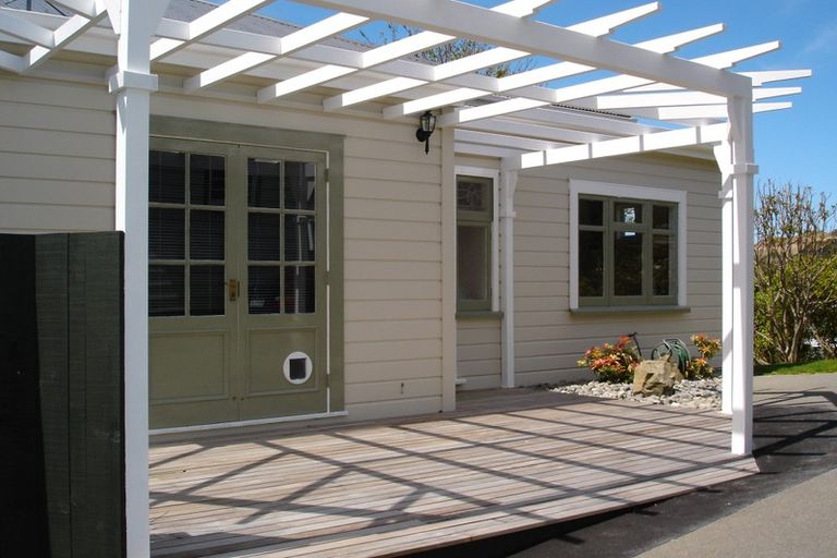 Photo of property in 17 Ironside Road, Johnsonville, Wellington, 6037