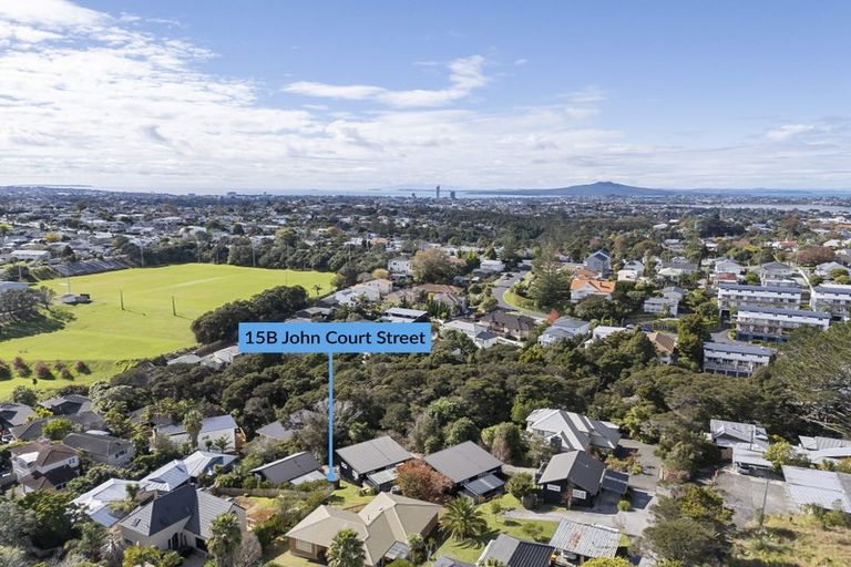 Photo of property in 15a John Street, Birkenhead, Auckland, 0626