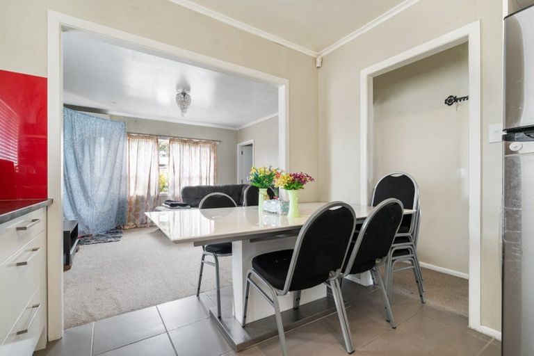 Photo of property in 10 Princess Street, Takanini, 2112