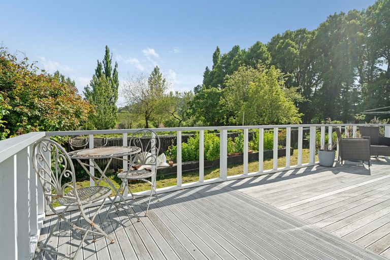 Photo of property in 1033 Masterton Castlepoint Road, Tauweru, Masterton, 5889