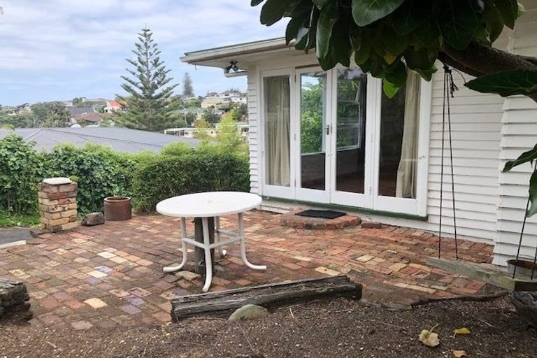 Photo of property in 4 Bevyn Street, Castor Bay, Auckland, 0620