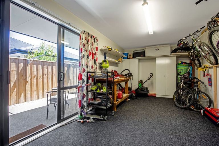 Photo of property in 85 Shillingford Boulevard, Rolleston, 7615