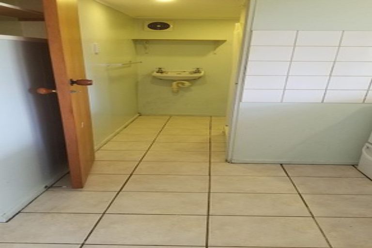 Photo of property in 11 Kohekohe Street, New Lynn, Auckland, 0600