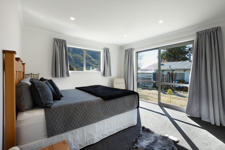 Photo of property in 43 Oxford Street, Kingston, Athol, 9793