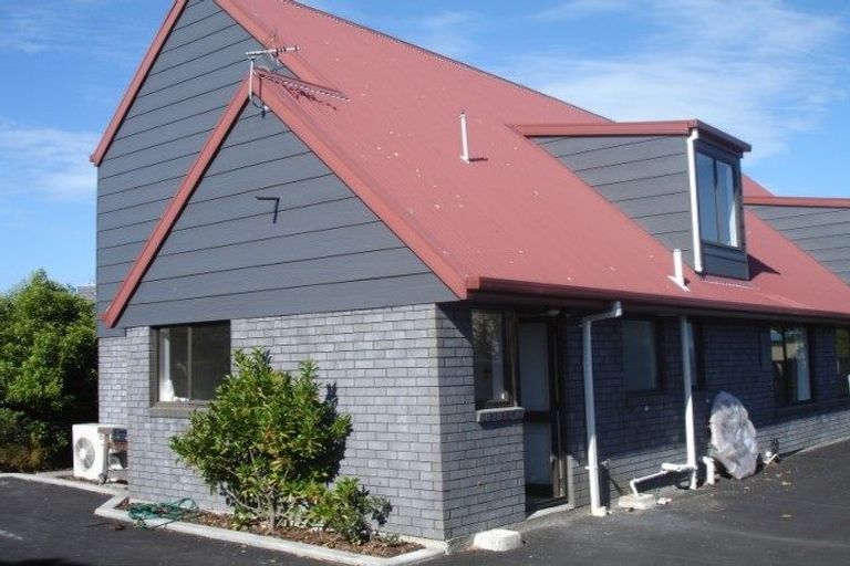 Photo of property in 71f Mandeville Street, Riccarton, Christchurch, 8011