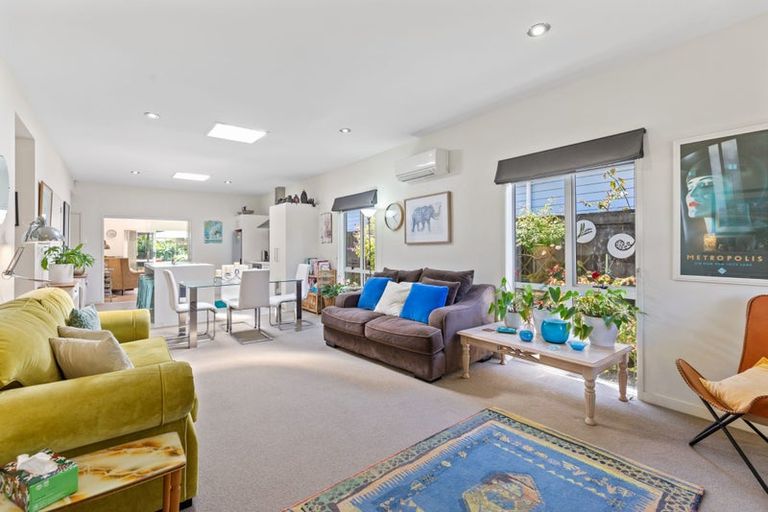 Photo of property in 9 Coprosma Close, Papamoa Beach, Papamoa, 3118