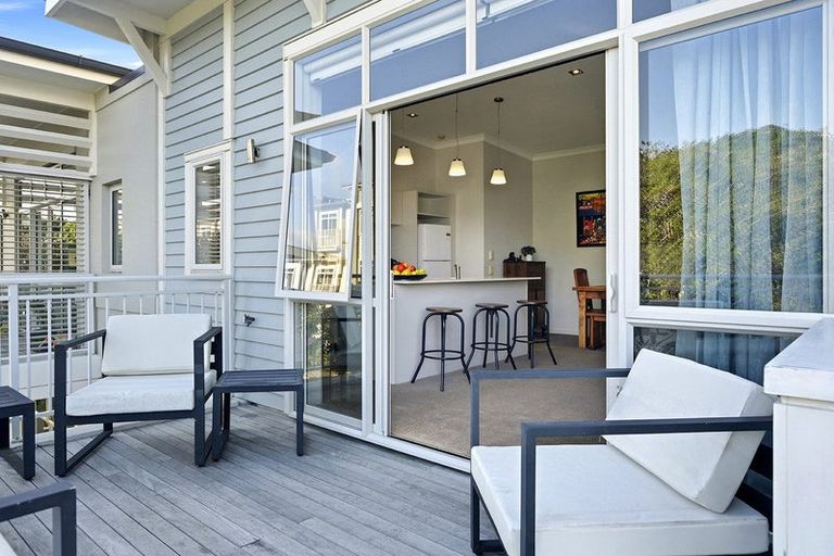 Photo of property in 12 Parkside Drive, Orewa, 0931