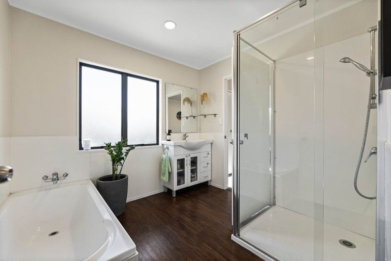 Photo of property in 4 Rogers Place, Fairview Downs, Hamilton, 3214