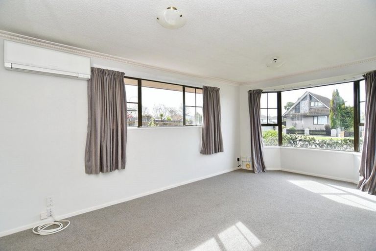 Photo of property in 2/106 Reynolds Avenue, Bishopdale, Christchurch, 8053
