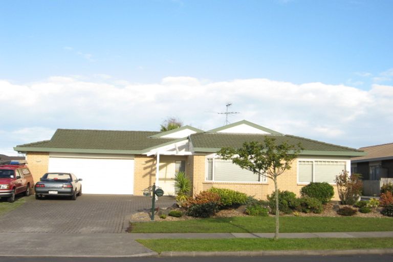 Photo of property in 75 Tington Avenue, Wattle Downs, Auckland, 2103
