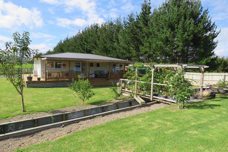 Photo of property in 16 Weka Street, Ahipara, Kaitaia, 0481