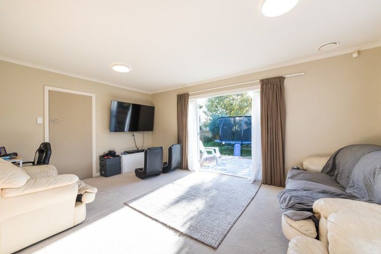 Photo of property in 4 Woodstock Place, Hokowhitu, Palmerston North, 4410