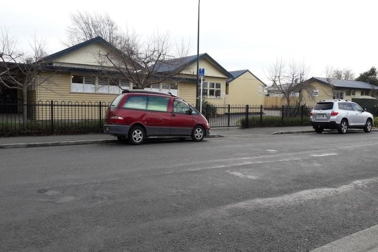 Photo of property in 56 Aikmans Road, Merivale, Christchurch, 8014