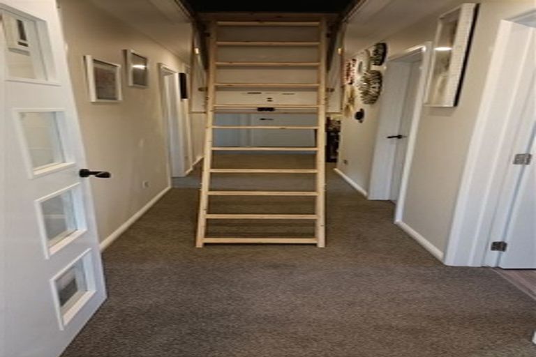 Photo of property in 11 Shaftesbury Street, Avonhead, Christchurch, 8042