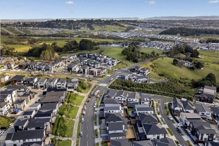 Photo of property in 90 Longhorn Drive, Flat Bush, Auckland, 2019