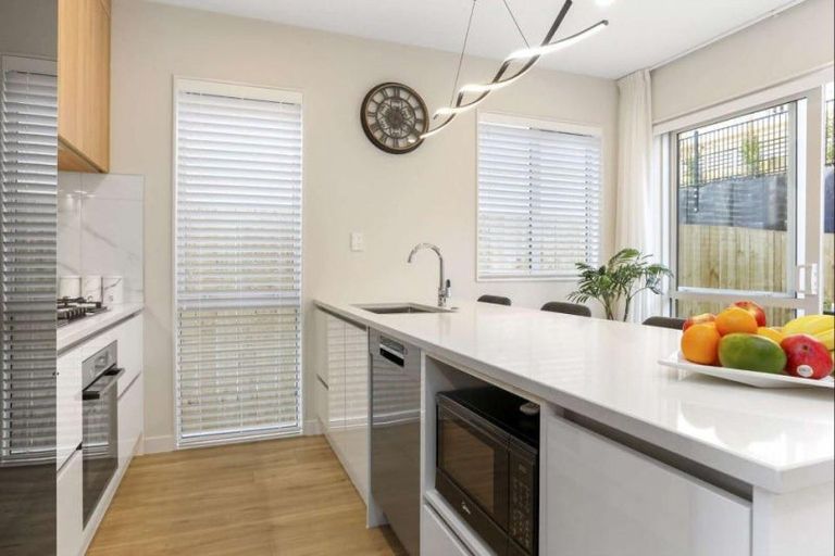 Photo of property in 41 Pohewa Road, Silverdale, 0932