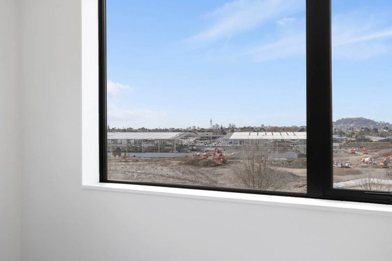 Photo of property in 8/418 Richardson Road, Mount Roskill, Auckland, 1041