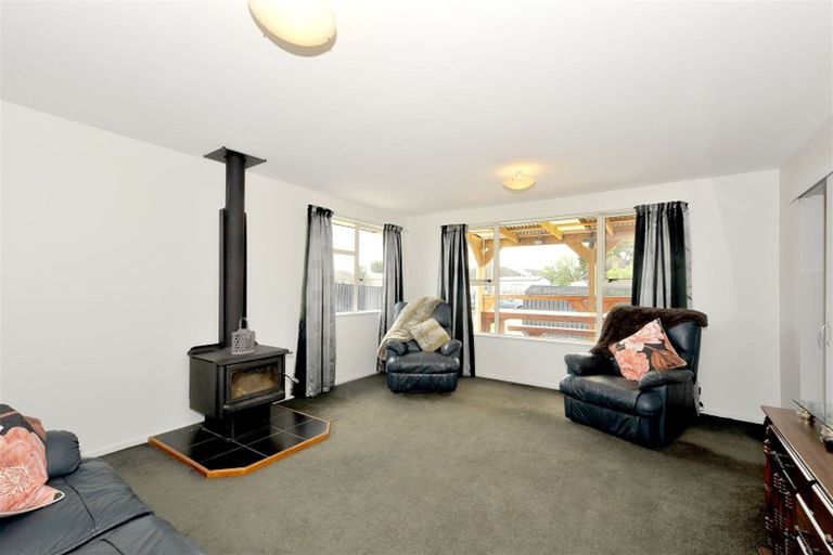 Photo of property in 4 Mattingley Street, Aranui, Christchurch, 8061