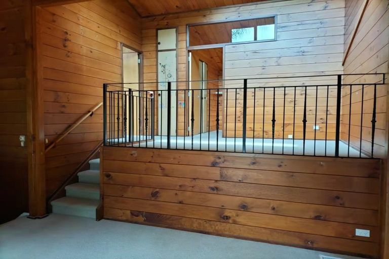 Photo of property in 5 Hutchinsons Road, Bucklands Beach, Auckland, 2014