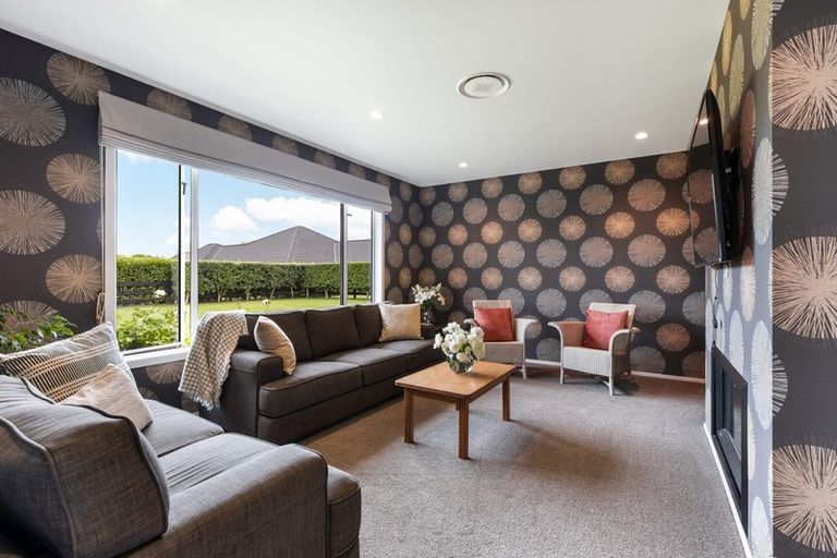 Photo of property in 25 Baxter Michael Crescent, Cambridge, 3434