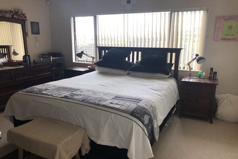 Photo of property in 3/102 Greenhithe Road, Greenhithe, Auckland, 0632