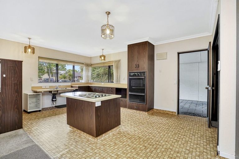 Photo of property in 61 Sare Crescent, Fairfield, Hamilton, 3214