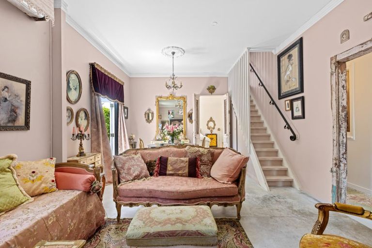 Photo of property in 33a Rambler Crescent, Beach Haven, Auckland, 0626