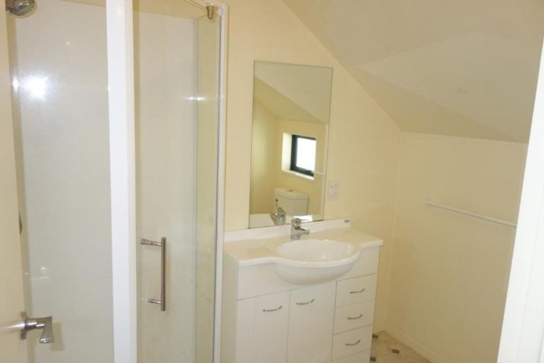 Photo of property in 5/12 London Street, Eltham, 4322