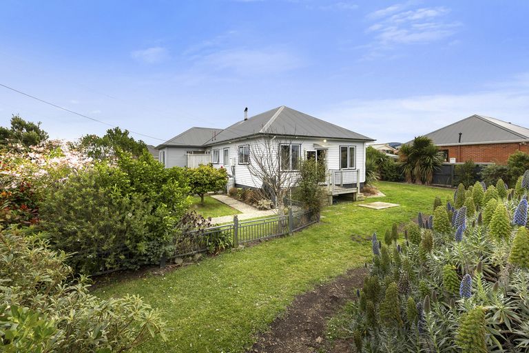 Photo of property in 15 Puketai Street, Andersons Bay, Dunedin, 9013