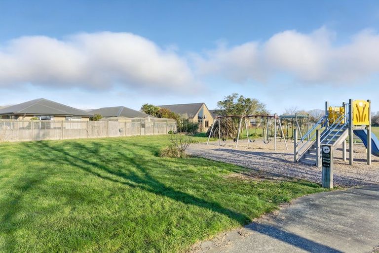 Photo of property in 1c Country Palms Drive, Halswell, Christchurch, 8025