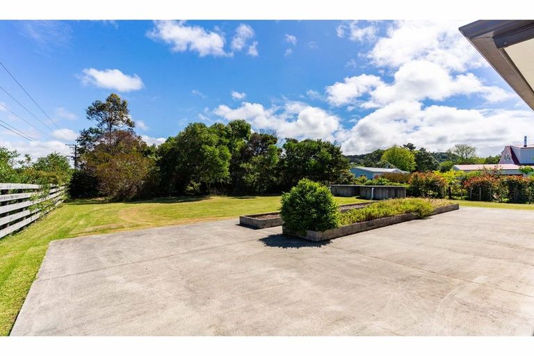 Photo of property in 1 Sunlea Lane, Mangawhai, 0505