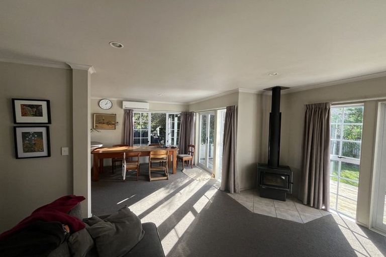 Photo of property in 8a Hinton Road, Taradale, Napier, 4112