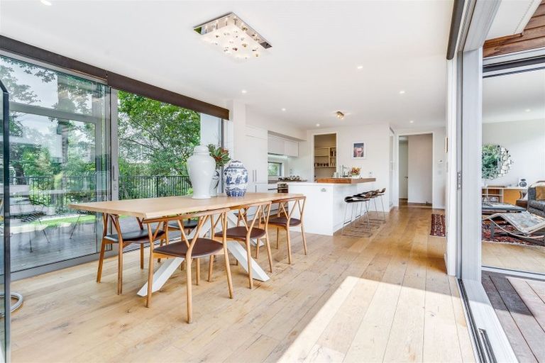 Photo of property in 62a Straven Road, Fendalton, Christchurch, 8014