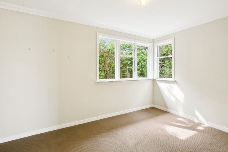 Photo of property in 10 Ribble Street, Island Bay, Wellington, 6023