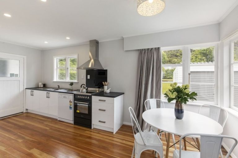 Photo of property in 203 Wellington Road, Wainuiomata, Lower Hutt, 5014