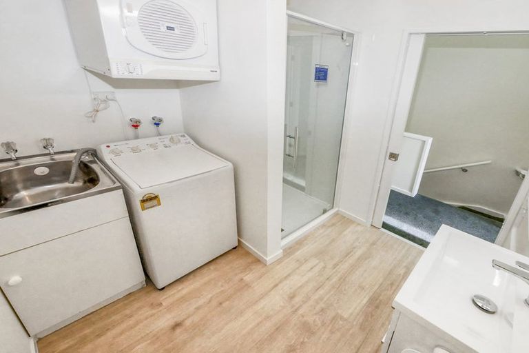 Photo of property in 31-41 Pirie Street, Mount Victoria, Wellington, 6011