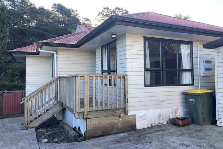 Photo of property in 102 Kemp Road, Massey, Auckland, 0614