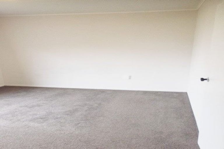 Photo of property in 4 Queen Mary Avenue, New Lynn, Auckland, 0600