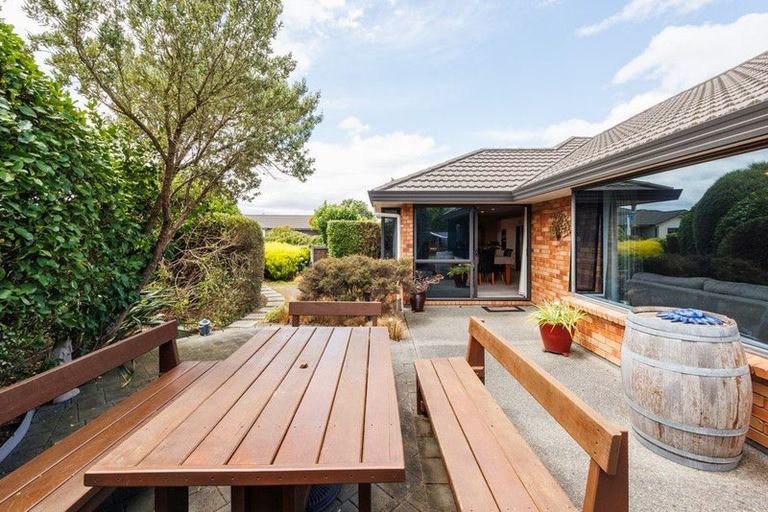 Photo of property in 36 Tennyson Avenue, Kelvin Grove, Palmerston North, 4414