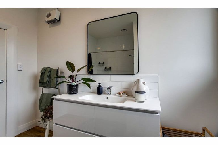 Photo of property in 61 Avenue Road, West End, Timaru, 7910