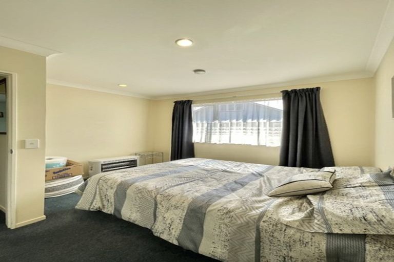 Photo of property in 17 Phar Lap Grove, Trentham, Upper Hutt, 5018