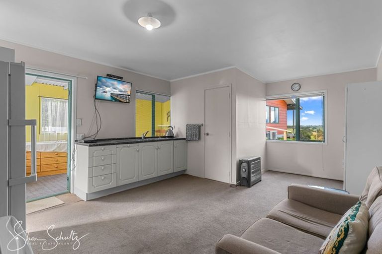 Photo of property in 7 Te Opi Road East, Whakapirau, Maungaturoto, 0583