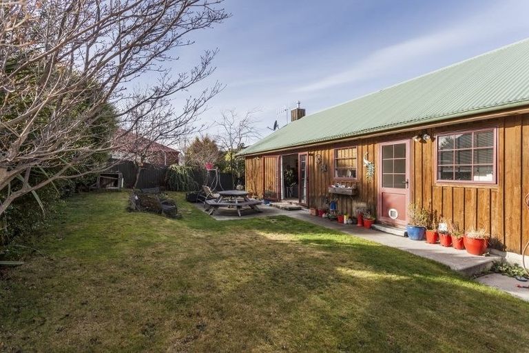 Photo of property in 3 Glenfinnon Place, Wanaka, 9305