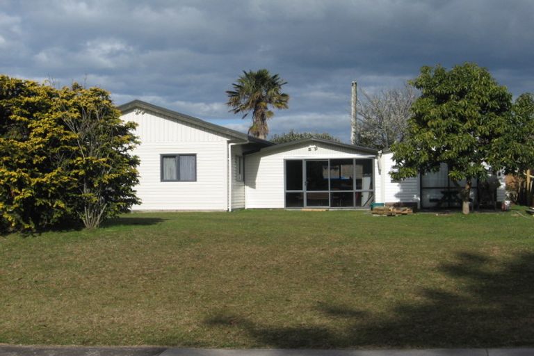 Photo of property in 28 Kauri Place, Tairua, 3508