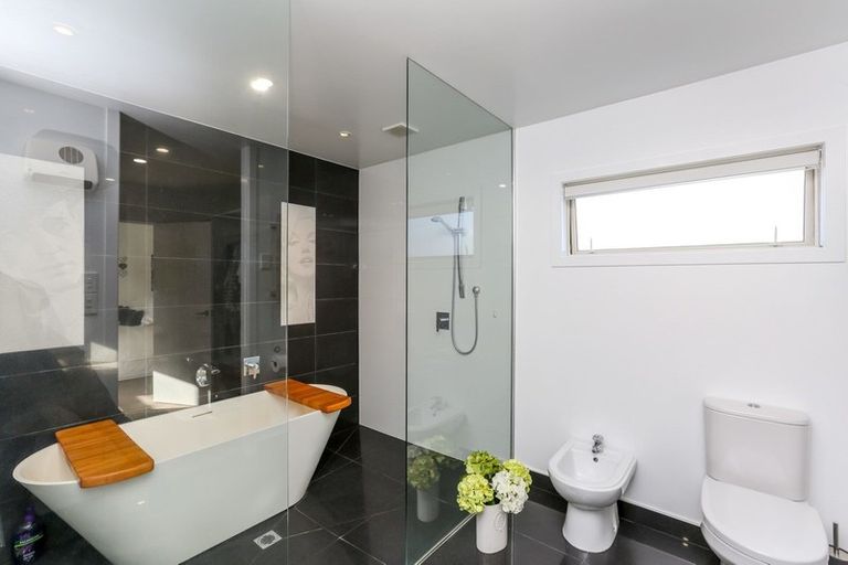 Photo of property in 91c Karina Road, Merrilands, New Plymouth, 4312