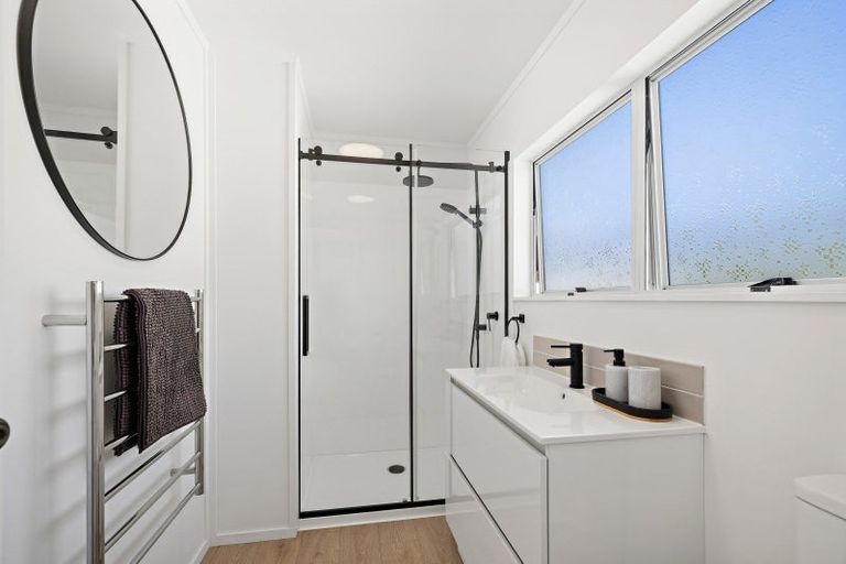 Photo of property in 5 Twilight Bay, Omaha, 0986