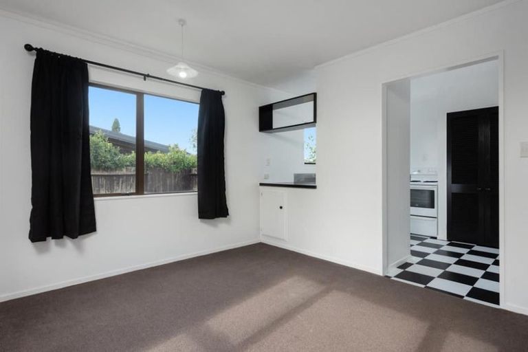 Photo of property in 13b Pokapu Place, Bethlehem, Tauranga, 3110