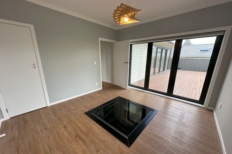 Photo of property in 50 Rosetta Road, Raumati South, Paraparaumu, 5032