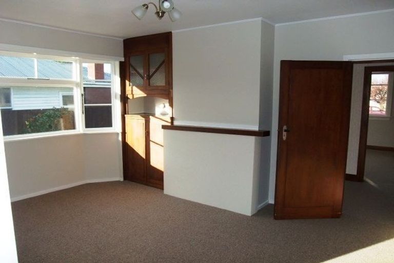 Photo of property in 2/8 Wharenui Road, Upper Riccarton, Christchurch, 8041