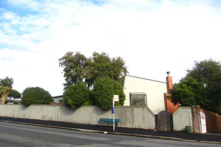 Photo of property in 18 Hackthorne Road, Cashmere, Christchurch, 8022